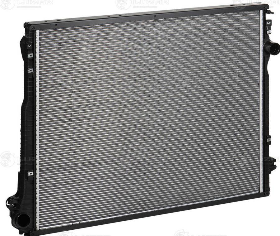 Luzar LRc 2811 - Radiator, engine cooling carparts-centre.com